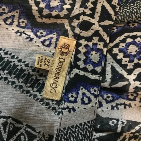 Beautiful Blue Print Layered Blouse - Picture 4 of 4